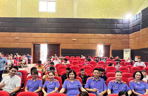 Công đoàn Viện kiểm sát nhân dân tỉnh Hưng Yên  hưởng ứng ngày hội hiến máu tình nguyện 