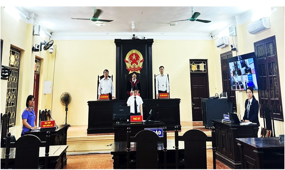 Viện KSND huyện Văn Giang phối hợp với Tòa án tổ chức phiên tòa hình sự trực tuyến