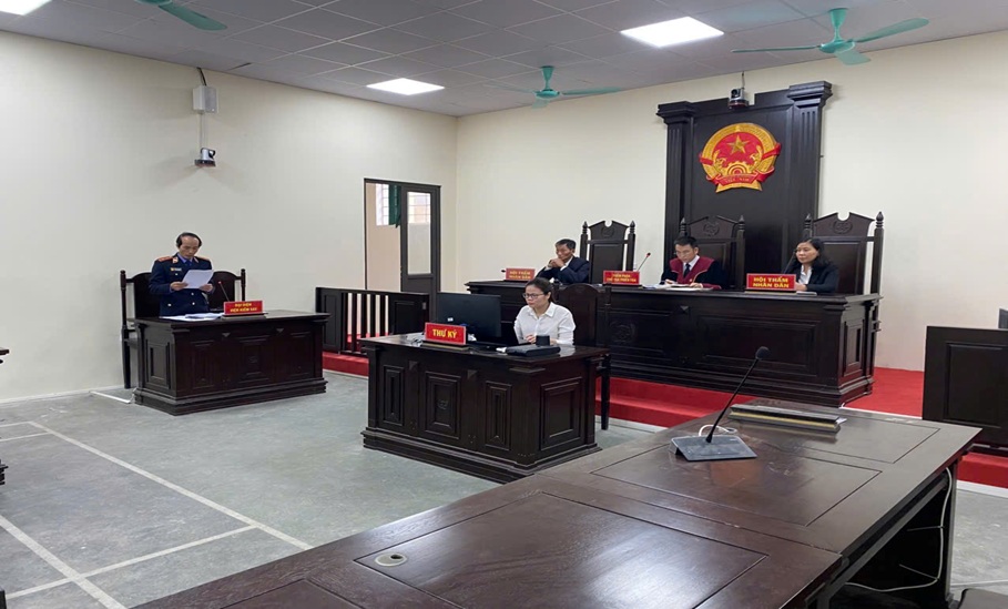 Viện KSND khu vực 3 – Hưng Yên phối hợp với Tòa án xét xử trực tuyến các đối tượng có hành vi Tàng trữ trái phép chất ma túy