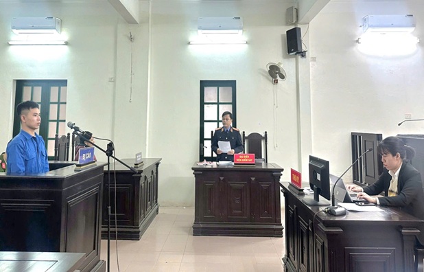 VIỆN TRƯỞNG VKSND KHU VỰC 6 TRỰC TIẾP THỰC HÀNH QUYỀN CÔNG TỐ, KSXX PHIÊN TÒA HÌNH SỰ GÓP PHẦN NÂNG CAO HIỆU QUẢ ĐẤU TRANH PHÒNG, CHỐNG TỘI PHẠM MA TÚY