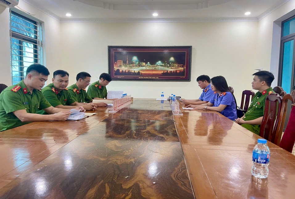 Viện kiểm sát nhân dân Khu vực 1, tỉnh Hưng Yên tăng cường kiểm sát việc tiếp nhận, giải quyết nguồn tin về tội phạm tại Công an các xã trên địa bàn