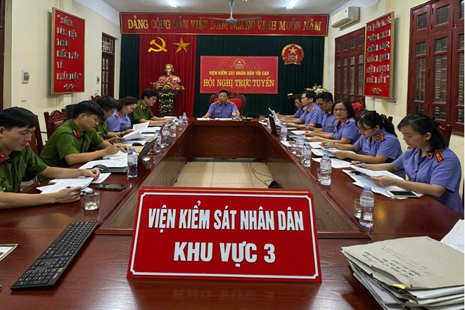Viện KSND khu vực 3, tỉnh Hưng Yên tăng cường phối hợp với Cơ quan Cảnh sát điều tra Công tỉnh Hưng Yên tiến hành rà soát, đối chiếu các tin báo, vụ án tạm đình chỉ