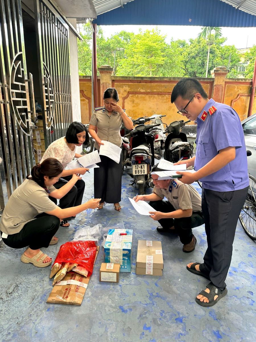 Viện kiểm sát nhân dân khu vực 5 - Hưng Yên kiểm sát chặt chẽ việc tiêu hủy vật chứng theo các bản án hình sự đã tuyên tịch thu tiêu hủy tại Phòng thi hành án dân sự khu vực 5 - Hưng Yên