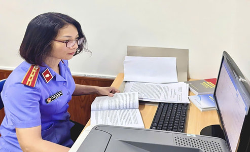 VKSND KHU VỰC 4 – HƯNG YÊN: HOÀN THÀNH XUẤT SẮC CHIẾN DỊCH “THẦN TỐC” NHẬP LIỆU QUẢN LÝ ÁN HÌNH SỰ, GÓP PHẦN KHẲNG ĐỊNH HIỆU QUẢ CHUYỂN ĐỔI SỐ TRONG NGÀNH KIỂM SÁT NHÂN DÂN