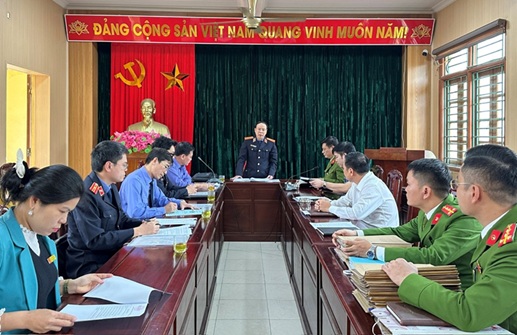 VKSND khu vực 7, tỉnh Hưng Yên tiến hành kiểm sát trực tiếp tại Công an xã, UBND xã về công tác tiếp nhận, phân loại, xử lý tố giác, tin báo về tội phạm và công tác thi hành án hình sự tại cộng đồng