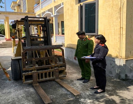 Viện kiểm sát nhân dân khu vực 7, tỉnh Hưng Yên kiểm sát khám nghiệm hiện trường, phương tiện vụ tai nạn có dấu hiệu “vô ý làm chết người”