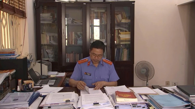 Tấm gương điển hình tiên tiến của Viện KSND khu vực 2 - Hưng Yên