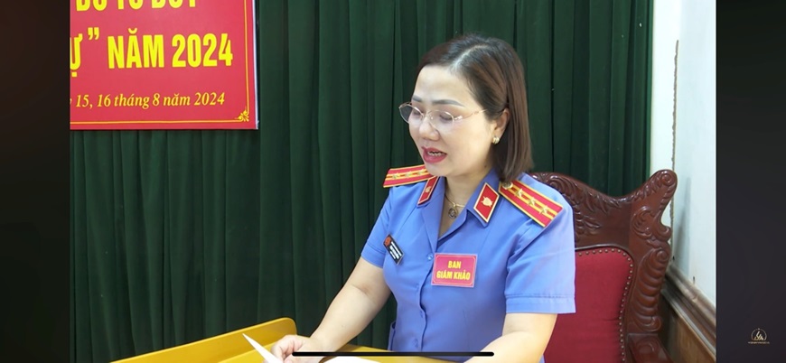   Đồng chí nữ Viện trưởng VKSND huyện Yên Mỹ, tỉnh Hưng Yên, tấm gương tiêu biểu về sự nhiệt huyết, tận tâm với nghề.