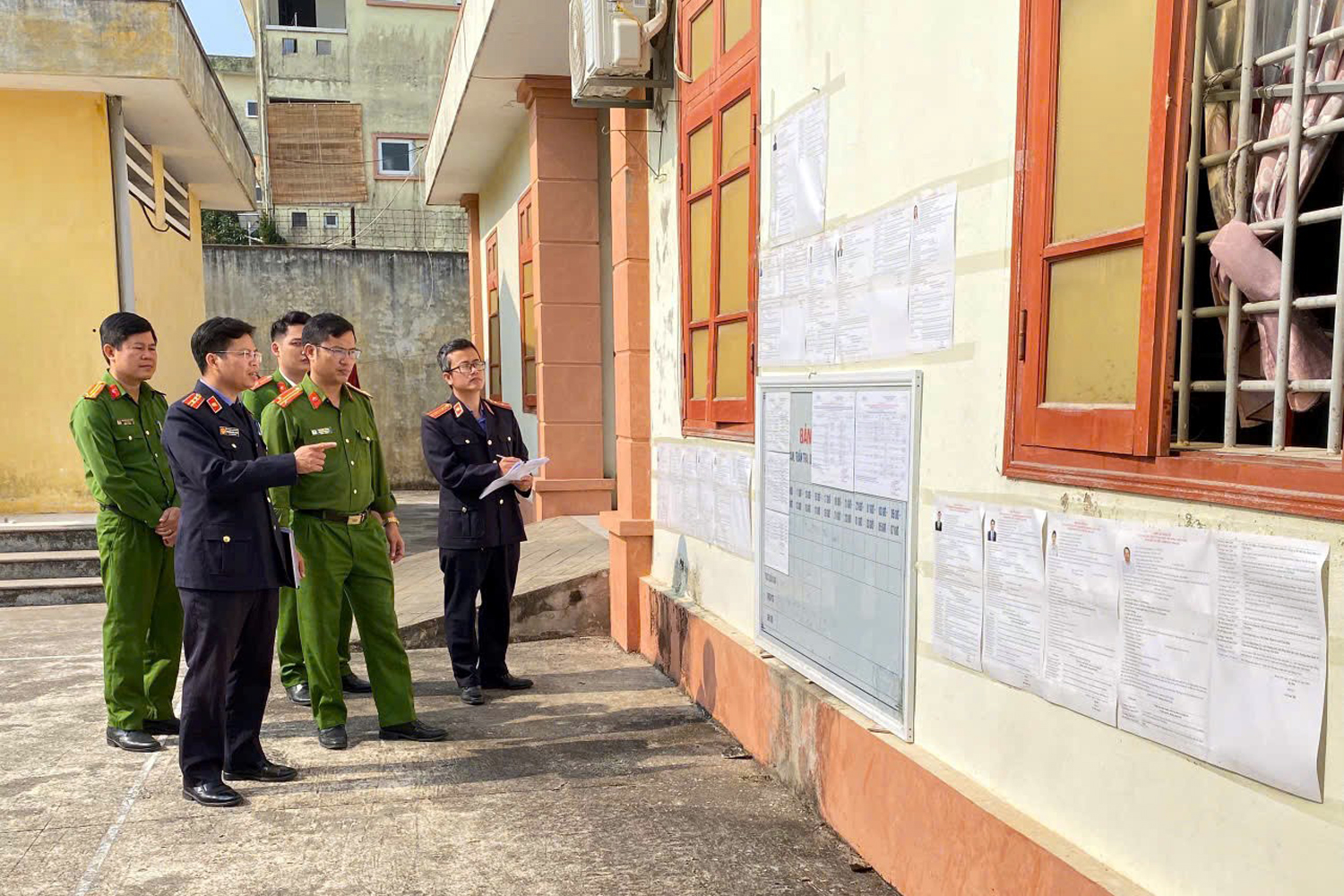 VKS KV6 phối hợp với Phân trại tạm giam Tiền Hải và chính quyền địa phương làm tốt công tác tuyên truyền về bầu cử; kiểm sát việc thực hiện quyền bầu cử