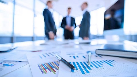 Quyết định về việc công bố công khai dự toán tiền lương , quỹ tiền thưởng của biên chế năm 2025