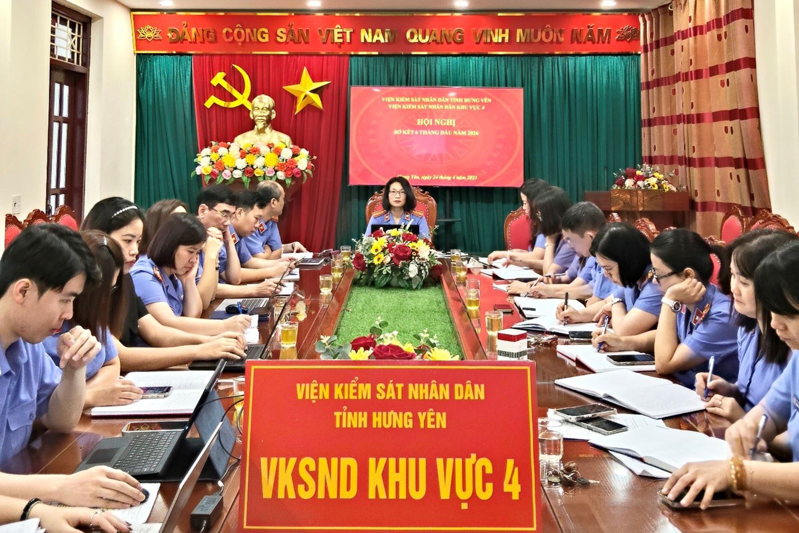 VIỆN KIỂM SÁT NHÂN DÂN KHU VỰC 4 TỔ CHỨC HỘI NGHỊ  SƠ KẾT CÔNG TÁC 6 THÁNG ĐẦU NĂM 2026