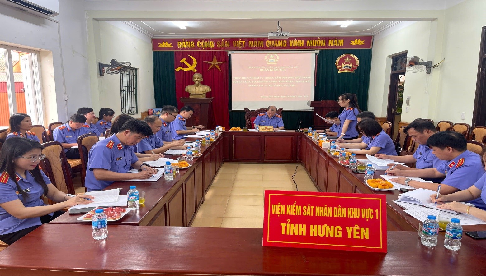 Viện kiểm sát nhân dân tỉnh Hưng Yên kiểm tra việc thực hiện nhiệm vụ trọng tâm đột phá năm 2026 tại Viện kiểm sát khu vực