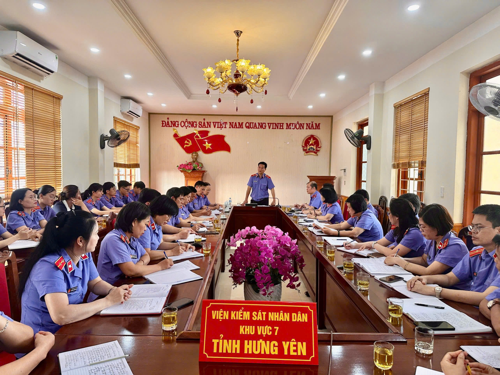 Viện trưởng Viện kiểm sát nhân dân tỉnh Hưng Yên thăm và làm việc tại Viện kiểm sát nhân dân khu vực 7