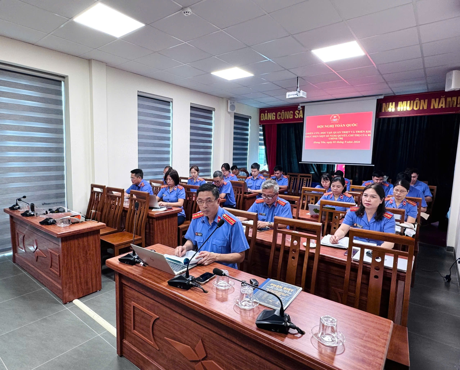 CHI BỘ VKSND KHU VƯC 2 – HƯNG YÊN HỌC TẬP NGHỊ QUYẾT, CHỈ BỊ CỦA BỘ CHÍNH TRỊ