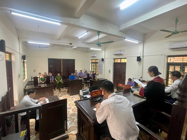 Viện kiểm sát nhân dân khu vực 8, tỉnh Hưng Yên chủ động phối hợp với Tòa án nhân dân khu vực 8 tổ chức thành công phiên tòa hình sự rút kinh nghiệm trực tuyến.