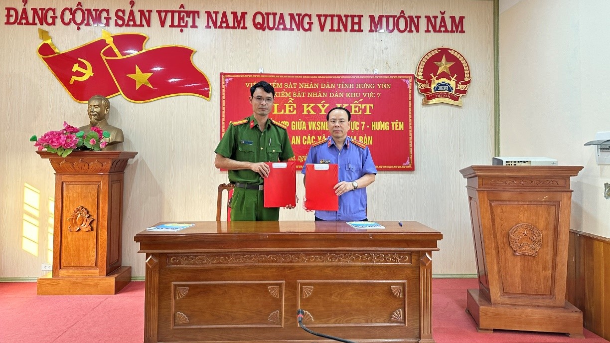 Viện kiểm sát nhân dân khu vực 7- Hưng Yên tổ chức hội nghị giao ban Quý II năm 2026 và Lễ ký kết Quy chế phối hợp liên ngành giữa Viện kiểm sát và Công an xã trên địa bàn