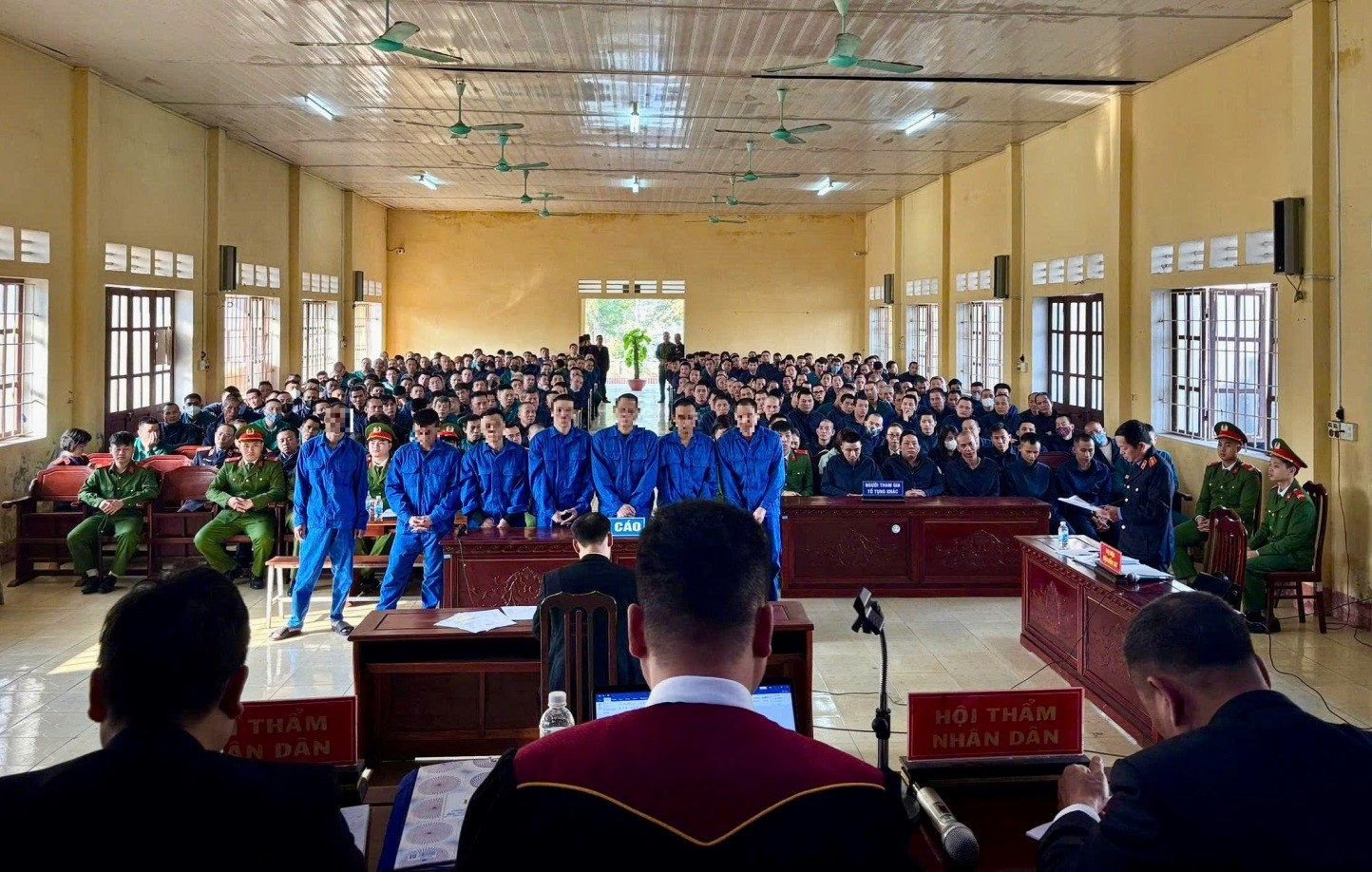 Viện kiểm sát nhân dân khu vực 7 – Hưng Yên phối hợp với Tòa án tổ chức phiên tòa lưu động tại Cơ sở cai nghiện ma túy số 2, Hưng Yên