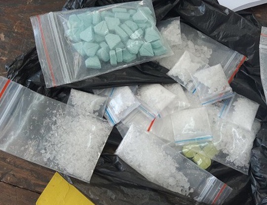 Hành trình 6 bánh Heroin trong bao măng và cú chặn bắt trên quốc lộ 10