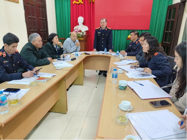 Viện kiểm sát nhân tỉnh Hưng Yên phối hợp Viện kiểm sát nhân dân huyện Văn Giang triển khai trực tiếp kiểm sát hoạt động thi hành án dân sự tại Chi cục thi hành án dân sự huyện Văn Giang.