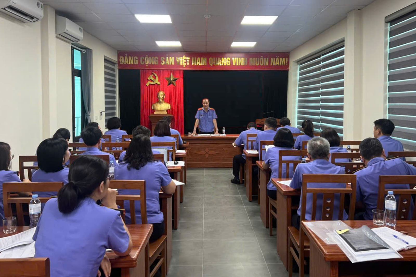 VKSND tỉnh Hưng Yên tiến hành thanh tra công tác kiểm sát việc không khởi tố vụ án hình sự; kiểm tra công tác phòng, chống tham nhũng, tiêu cực và công tác thực hiện dân chủ ở cơ sở tại VKS khu vực 2