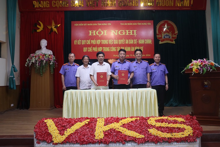 Viện kiểm sát nhân dân tỉnh Hưng Yên và Tòa án nhân dân tỉnh Hưng Yên ký quy chế phối hợp