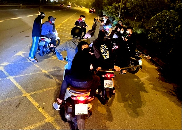 Viện KSND huyện Kim Động: Kiến nghị Chủ tịch UBND huyện áp dụng biệp pháp phòng ngừa vi phạm pháp luật và tội phạm liên quan đến hành vi gây rối trật tự công cộng tại địa phương
