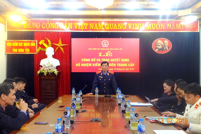 VKSND tỉnh Hưng Yên tổ chức lễ công bố và trao quyết định  bổ nhiệm chức danh Kiểm sát viên trung cấp